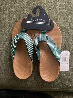 Nautica Green and Tan Men's Flip Flop Sandals